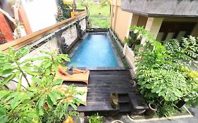 Frangipani Bungalow